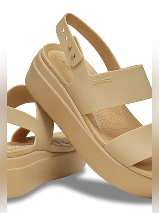 CROCS Shoes - CROCS Women's Tan Platform Slingback Sandal